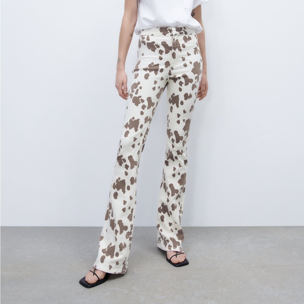NWT Zara High-waisted Skinny Flare Stretch Printed Cow Print jeans Size 10/Large